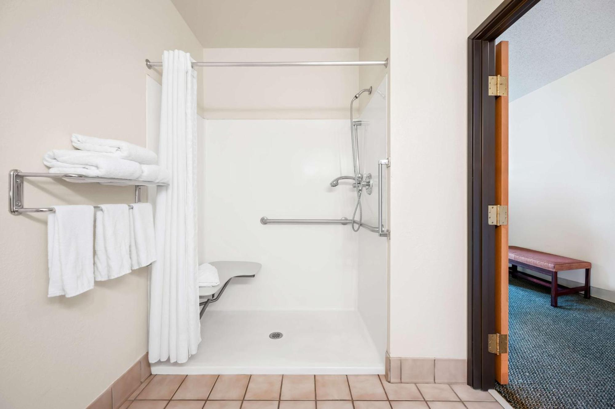 Best Western Annawan Inn Bagian luar foto
