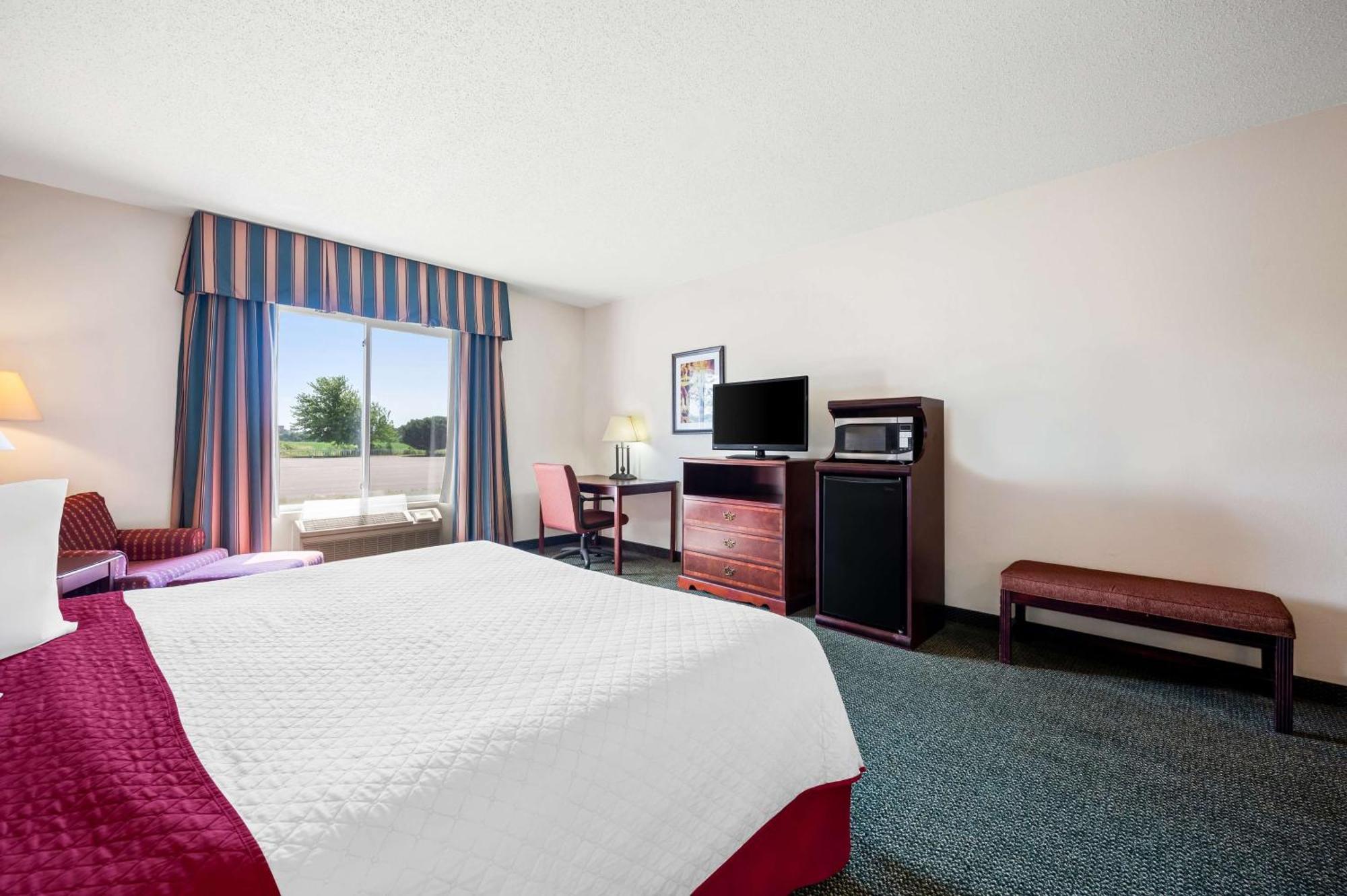 Best Western Annawan Inn Bagian luar foto